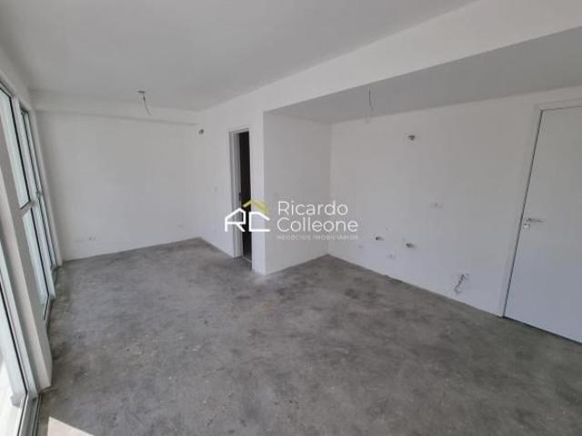 Apartamento Studio, 34m2, Ampla Sacada. Novo!