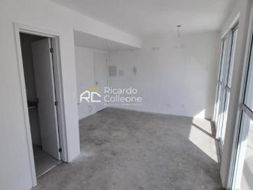 Apartamento Studio, 34m2, Ampla Sacada. Novo!