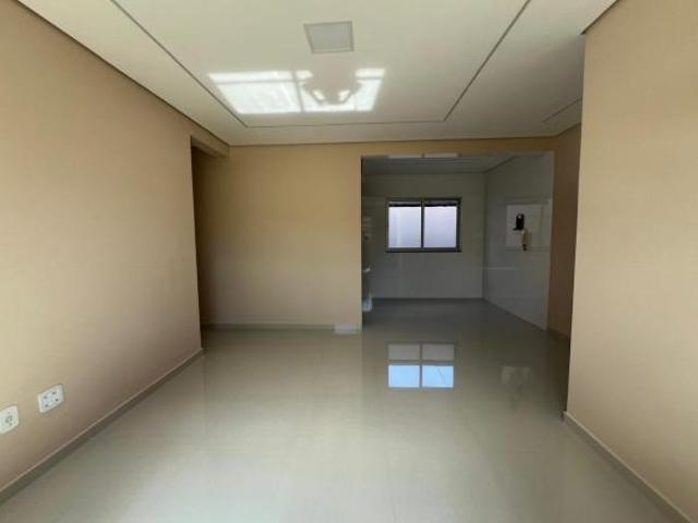 Apartamento/Cobertura de 03 quartos com suíte no bairro Albertina