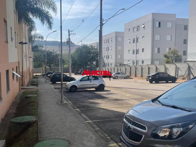 Apartamento/Padrão Residencial No bairro Cajuru