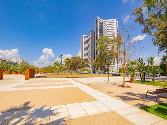 Apartamentos 3 Dormitorio Málaga Málaga ES104877883