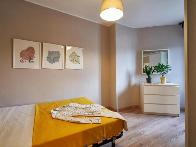 Apartamentos 3 Dormitorio Barcelona Barcelona ES100875823