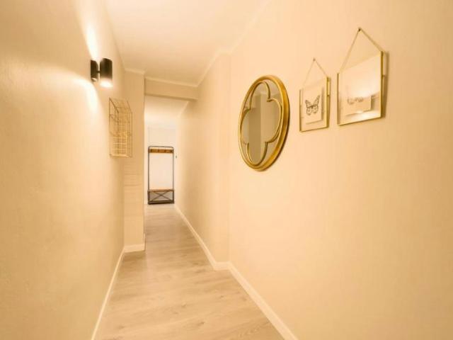 Apartamentos 3 Dormitorio Barcelona Barcelona ES102145824
