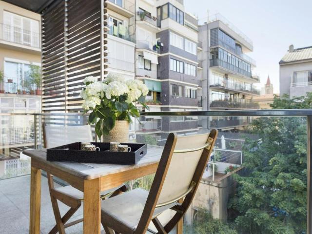 Apartamentos 3 Dormitorio Barcelona Barcelona ES104783397