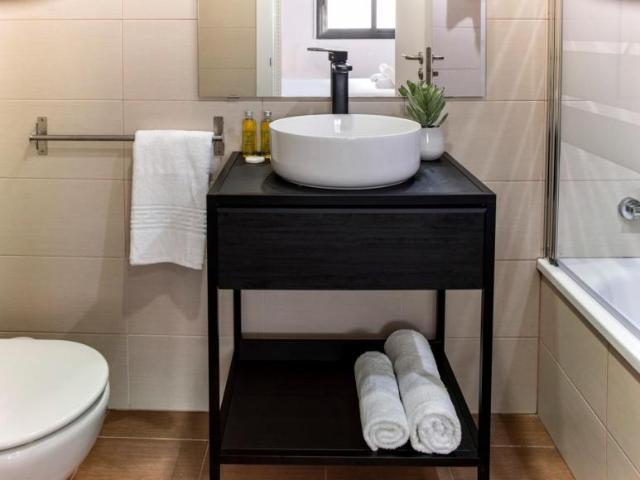 Apartamentos 3 Dormitorio Barcelona Barcelona ES104786215
