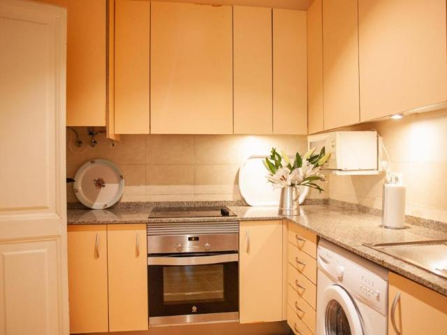 Apartamentos 3 Dormitorio Barcelona Barcelona ES104929884
