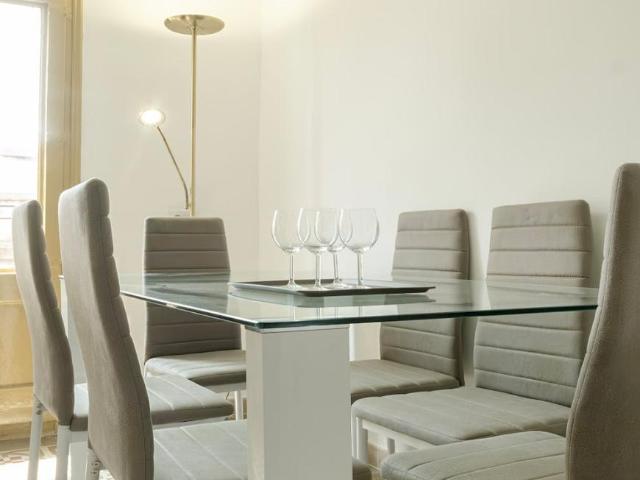 Apartamentos 3 Dormitorio Barcelona Barcelona ES105334914