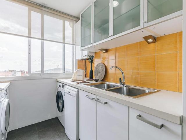 Apartamentos 3 Dormitorio Barcelona Barcelona ES106032771