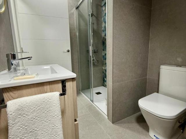 Apartamentos 3 Dormitorio Barcelona Barcelona ES106075937
