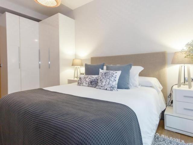 Apartamentos 3 Dormitorio Pamplona Pamplona ES105361081