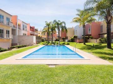 Apartamento para alugar em Loulé