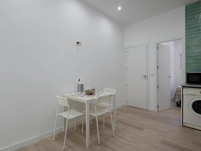 Apartamentos 2 Dormitorio Madrid Madrid ES104564344