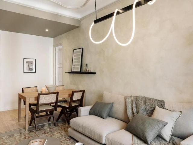 Apartamentos 2 Dormitorio Barcelona Barcelona ES99726396