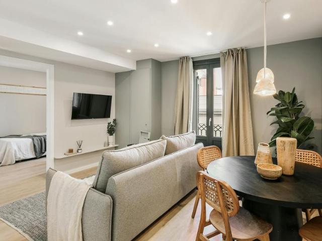 Apartamentos 2 Dormitorio Barcelona Barcelona ES100216201