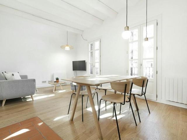 Apartamentos 2 Dormitorio Barcelona Barcelona ES103800304