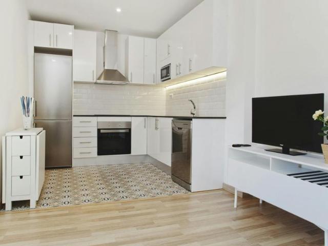Apartamentos 2 Dormitorio Barcelona Barcelona ES103800306
