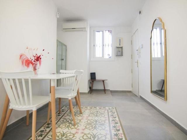 Apartamentos 2 Dormitorio Barcelona Barcelona ES103061548
