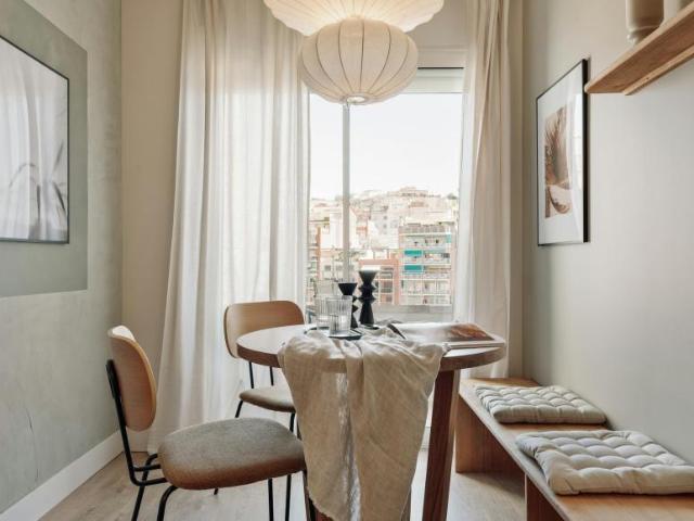 Apartamentos 2 Dormitorio Barcelona Barcelona ES104069308