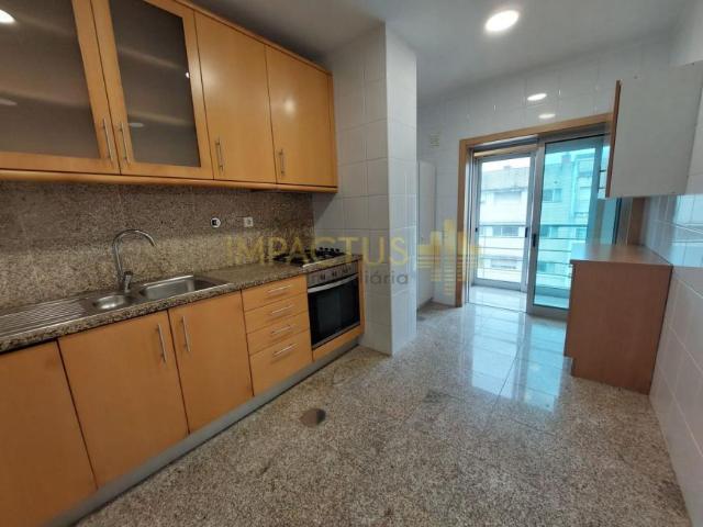 Apartamentos 2 quarto, Porto Maia 4475 DS103090500
