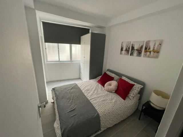 Apartamentos 4 Dormitorio Málaga Málaga ES102849538
