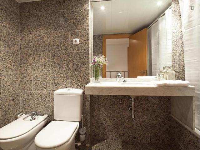 Apartamentos 4 Dormitorio Barcelona Barcelona ES104927037