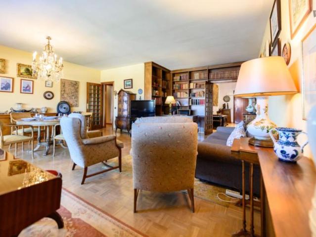 Apartamentos 5 Dormitorio Madrid Madrid ES105247415