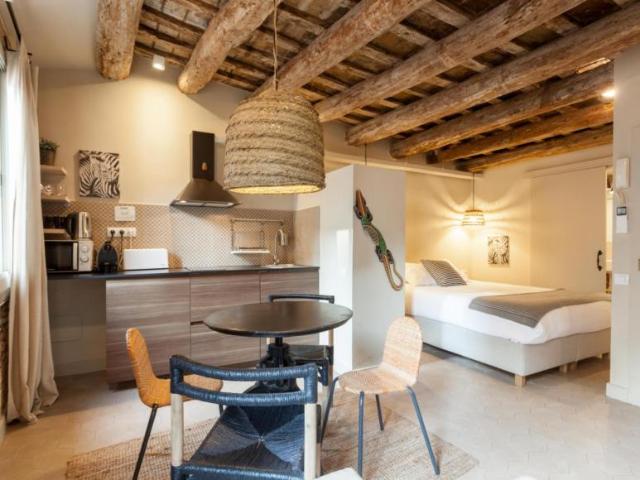 Apartamentos Barcelona Barcelona 104897266