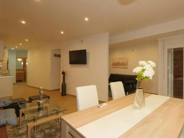 Apartamentos Barcelona Barcelona ES103358001