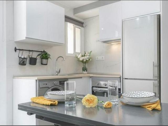Apartamentos Barcelona Barcelona ES103324899