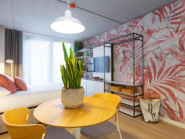 Apartamentos Barcelona Barcelona ES103412361