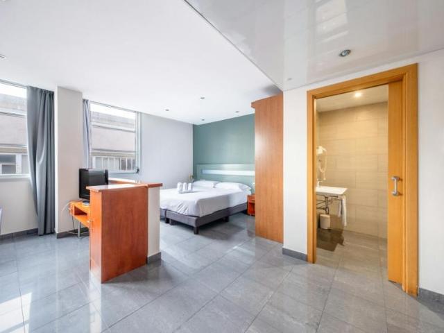Apartamentos Barcelona Barcelona ES104225983