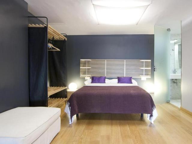 Apartamentos Barcelona Barcelona ES104926855