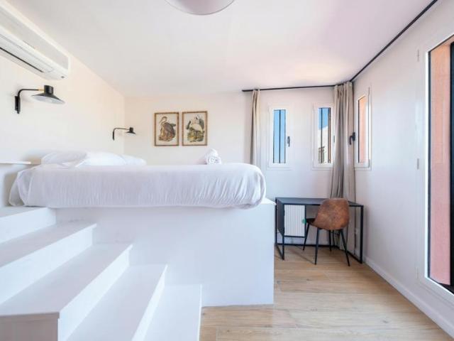 Apartamentos Barcelona Barcelona ES105049245