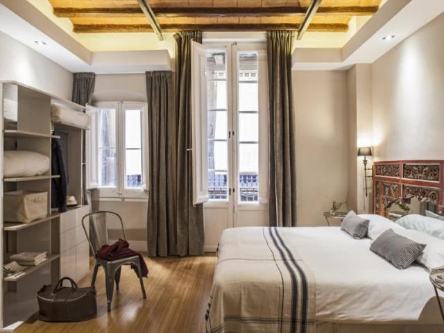 Apartamentos Barcelona Barcelona ES105604939