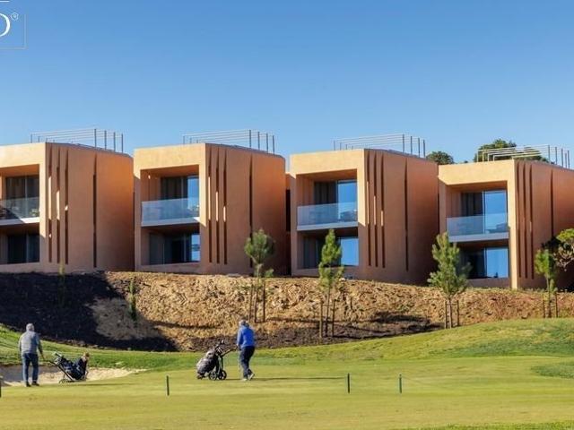 Apartamentos de luxo no Golf Resort 106m² Lagos