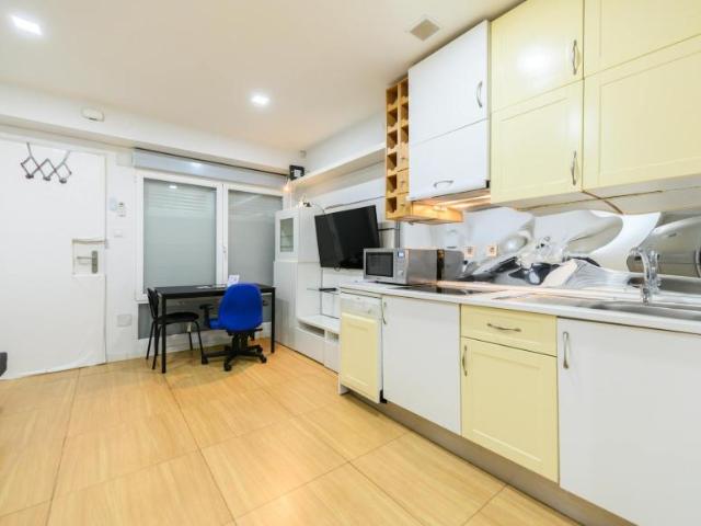 Apartamentos Madrid Madrid ES100635013