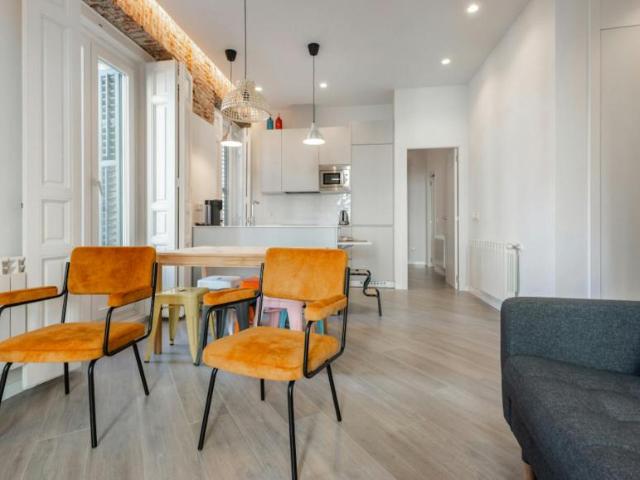 Apartamentos Madrid Madrid ES102853964