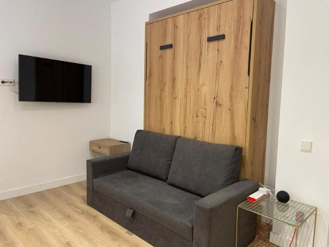 Apartamentos Madrid Madrid ES103120750