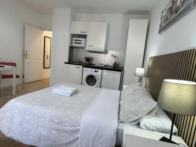 Apartamentos Madrid Madrid ES103283091