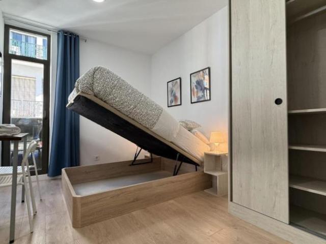 Apartamentos Madrid Madrid ES103594827
