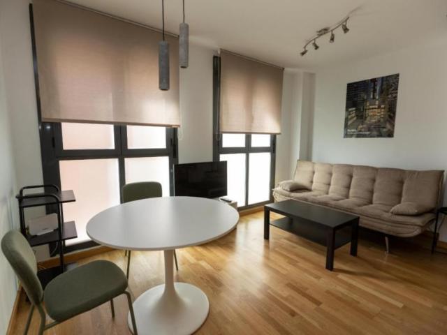 Apartamentos Madrid Madrid ES104507114