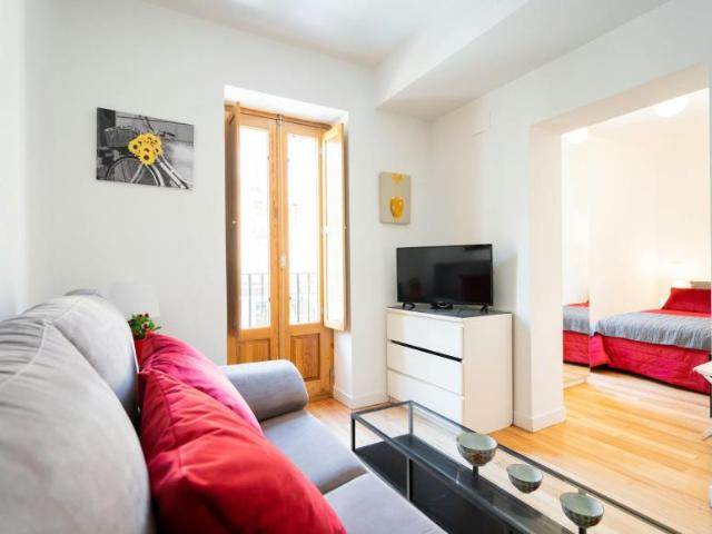 Apartamentos Madrid Madrid ES104784706