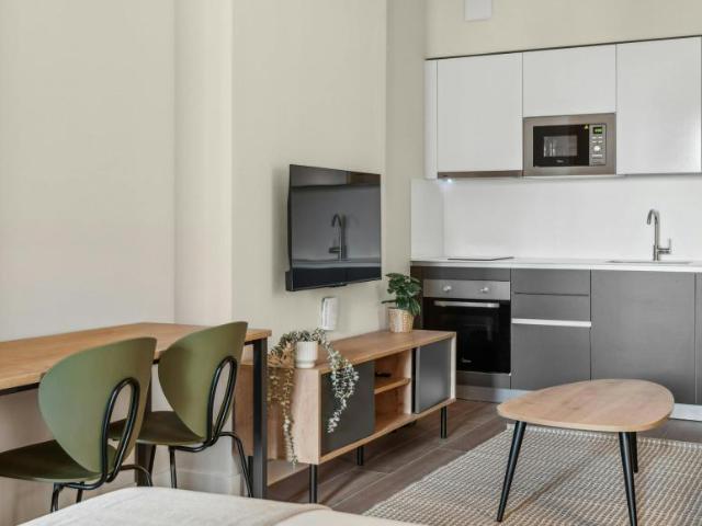 Apartamentos Madrid Madrid ES105567141