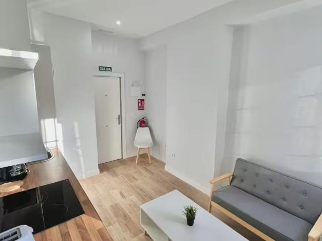 Apartamentos Madrid Madrid ES97882047