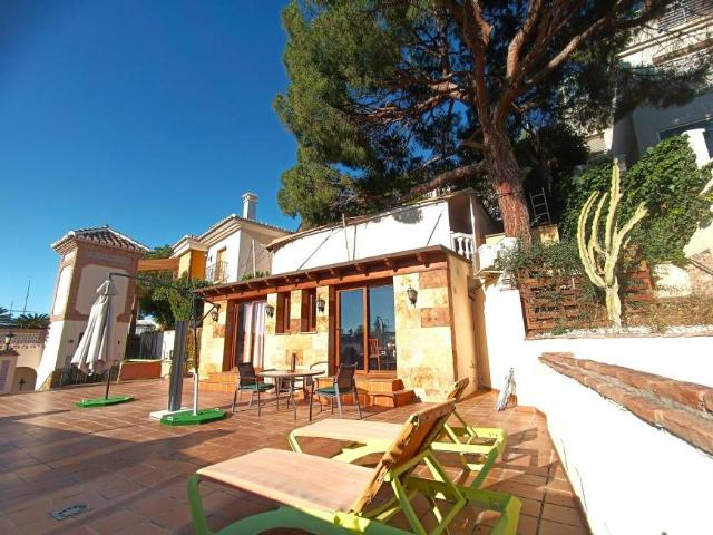 Apartamentos Málaga Málaga 100764476