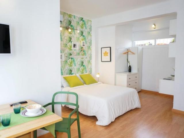 Apartamentos Málaga Málaga ES104565314