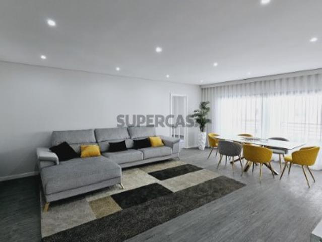 Apartamentos Novos no Centro de Olhão em Condomínio de Luxo T3