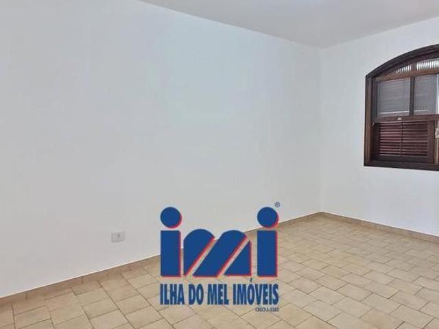 Apartamentos na faixa do mar Ipanema