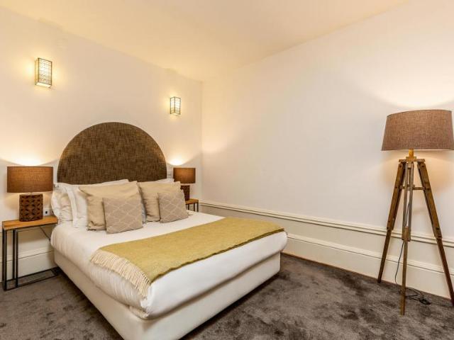 Apartamentos Porto Porto 4000 011 ES103576110