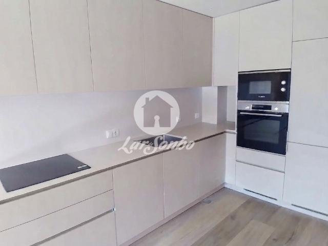 Apartamentos T1, como novos, a poucos passos da praia | Póvoa de Varzim